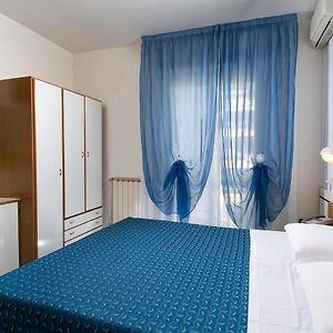 Economy Quadruple Room